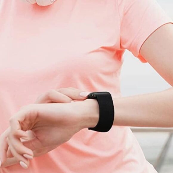 Black Stretchy Loop Band for Apple Watch - Picture 4 of 4